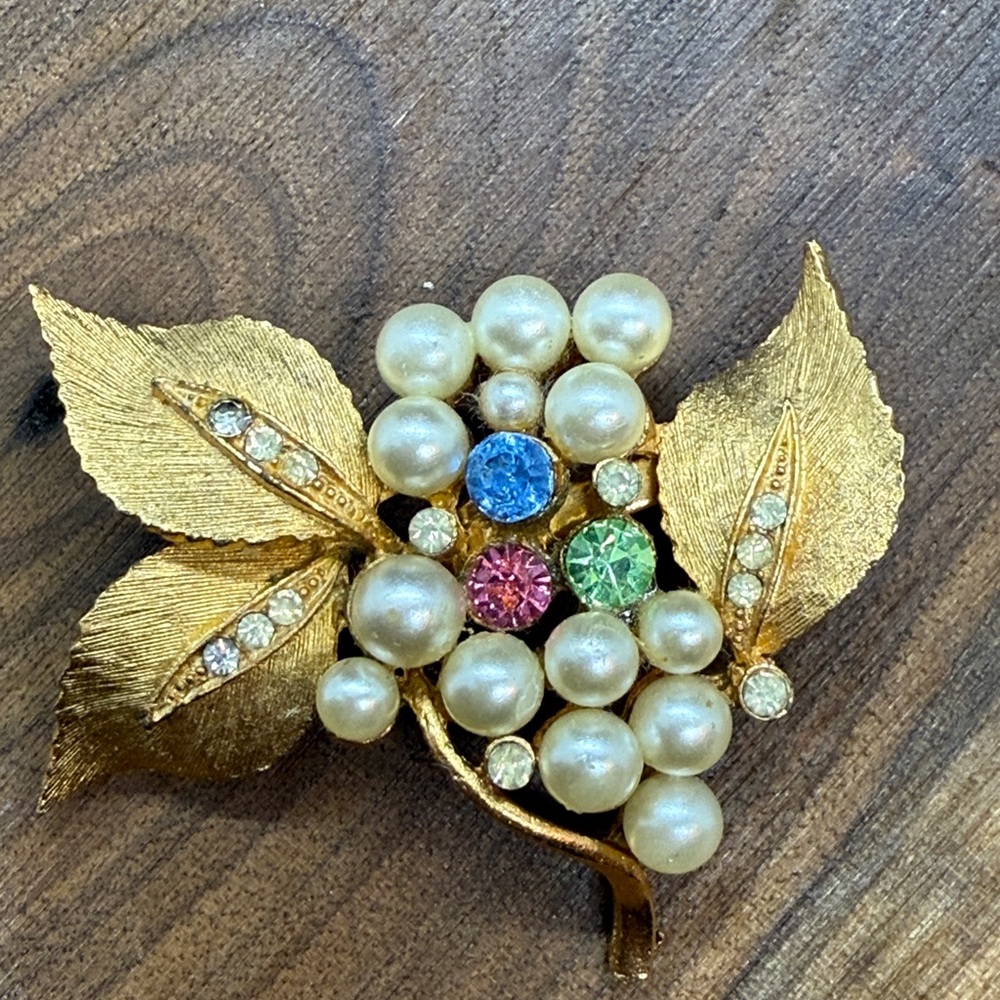 Coro Gold Leaf Brooch with Pearls and Colorful Gems